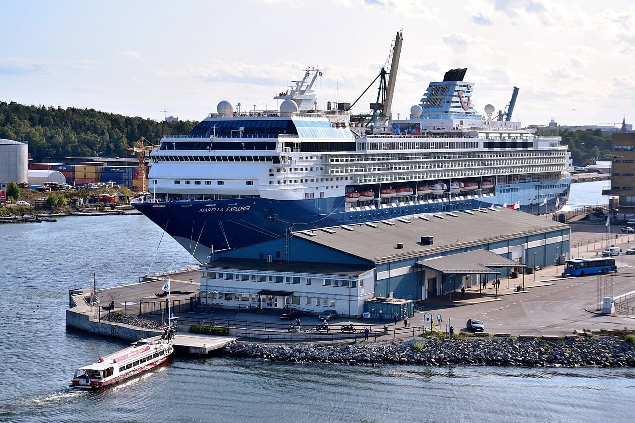 Marella Explorer (photo)