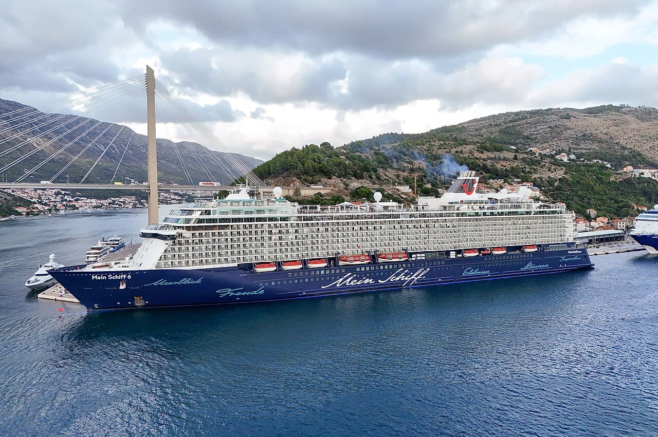 Mein Schiff 6 (photo)